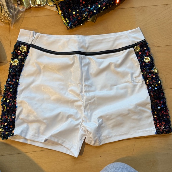 Brand new unworn “Rumi” costume - women’s XS - Picture 6 of 7